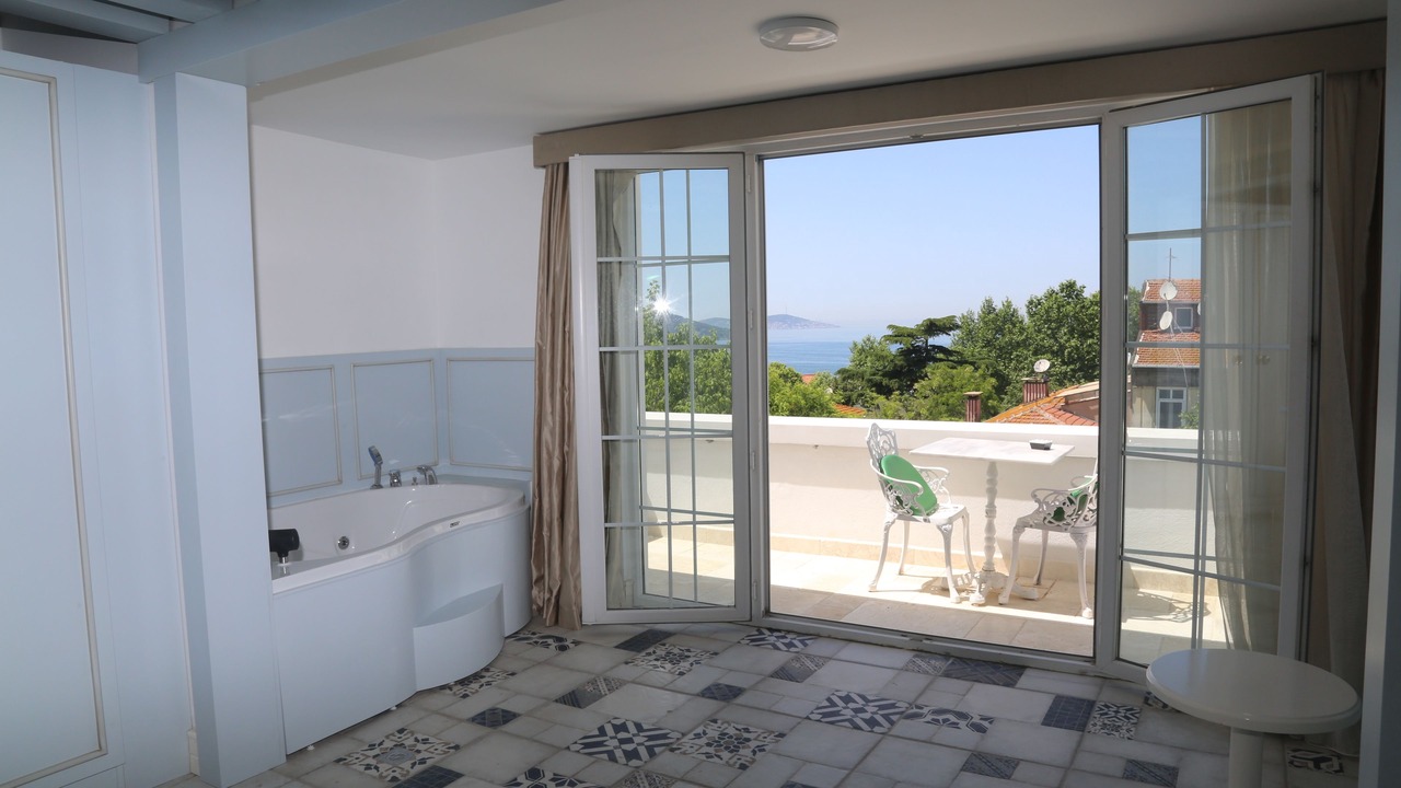 Photo of Bedroom in Adalar