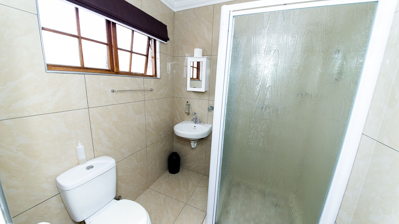 Photo of Bathroom in Springbok