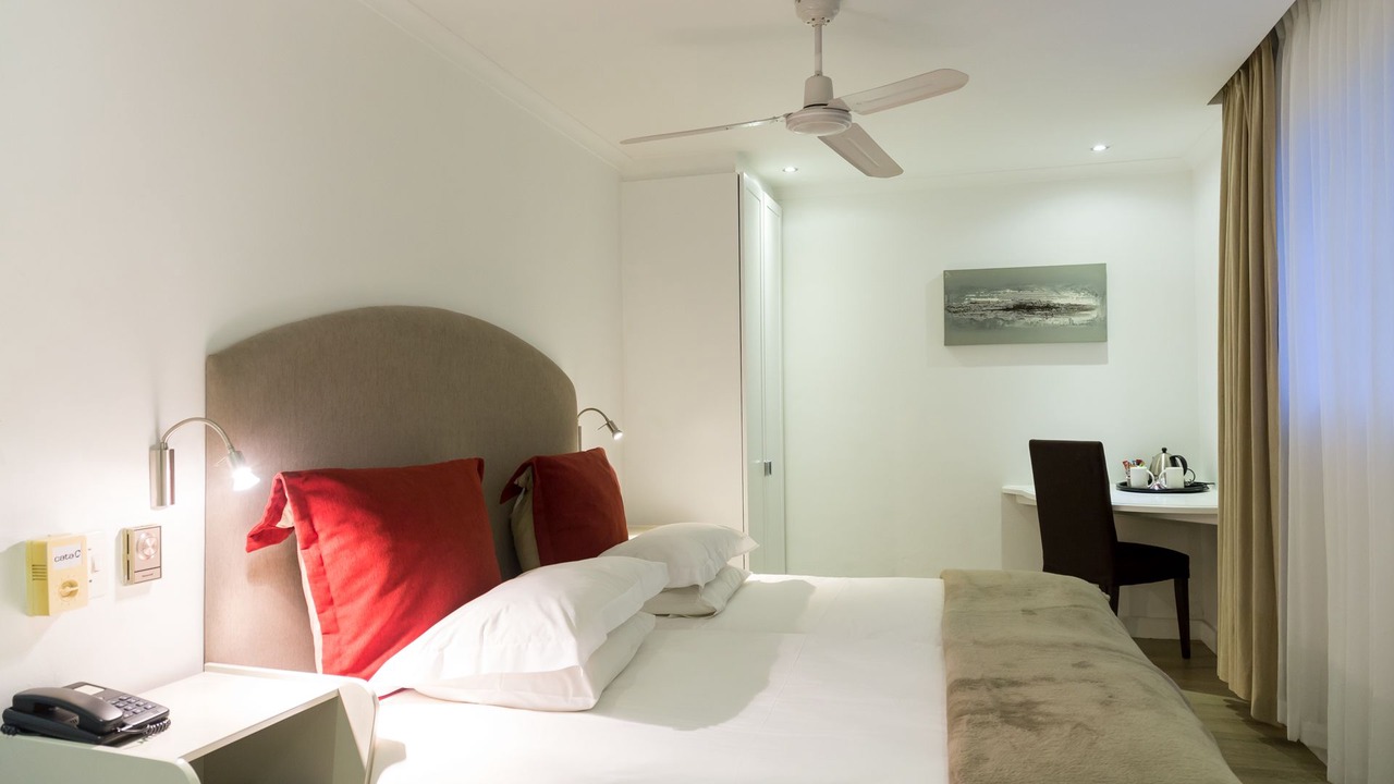 Photo of Bedroom in Three Anchor Bay