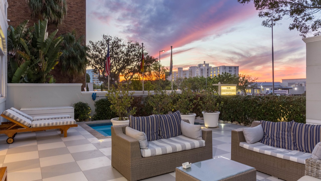 Photo of Patio Balcony in Three Anchor Bay