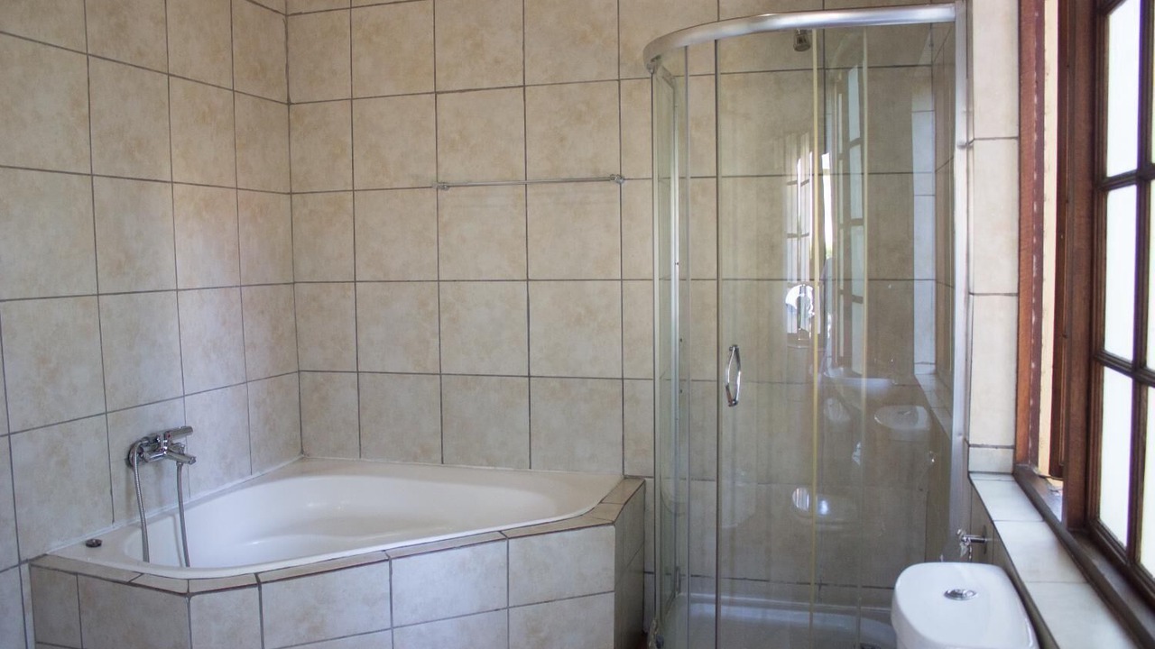 Photo of Bathroom in Sunnyside