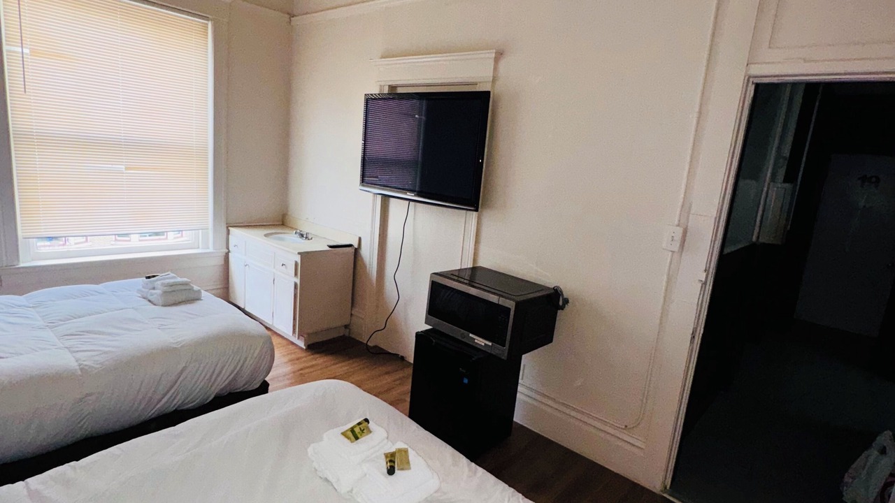 Photo of Bedroom in Tenderloin