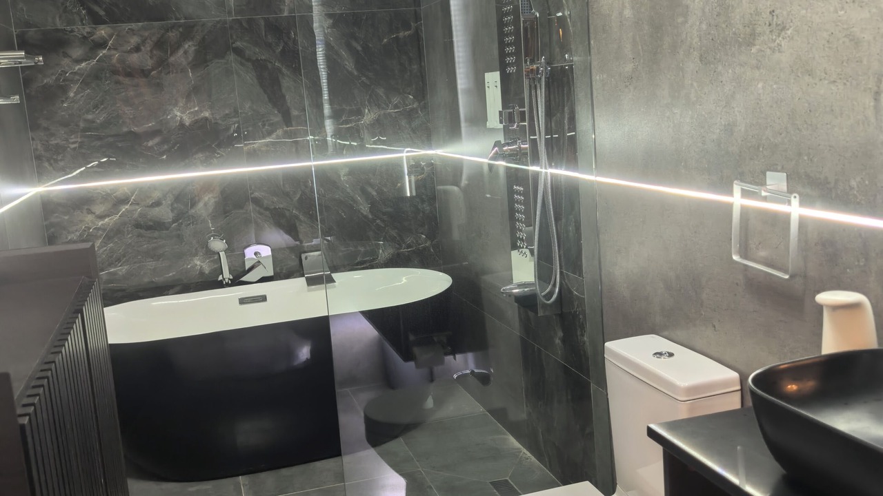 Photo of Bathroom in Greater Johannesburg Metropolitan Area