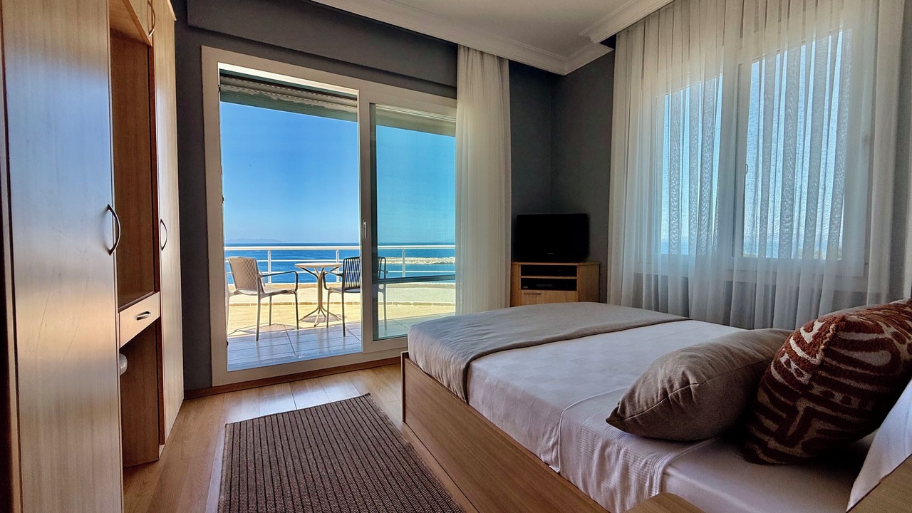 Photo of Bedroom in Karaburun