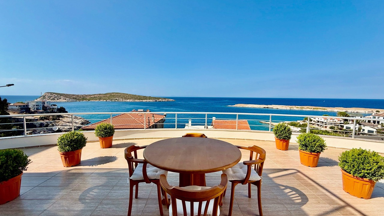 Photo of Bedroom in Karaburun