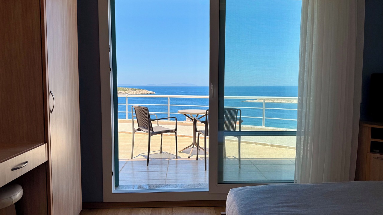 Photo of Bedroom in Karaburun