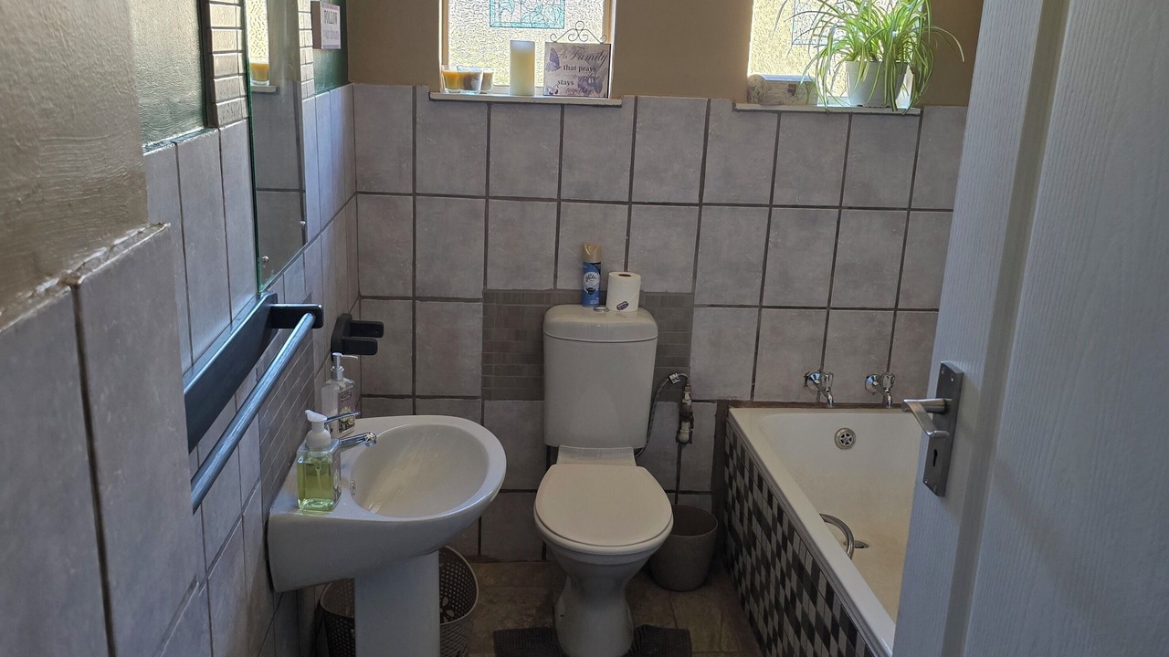 Photo of Bathroom in Kathu