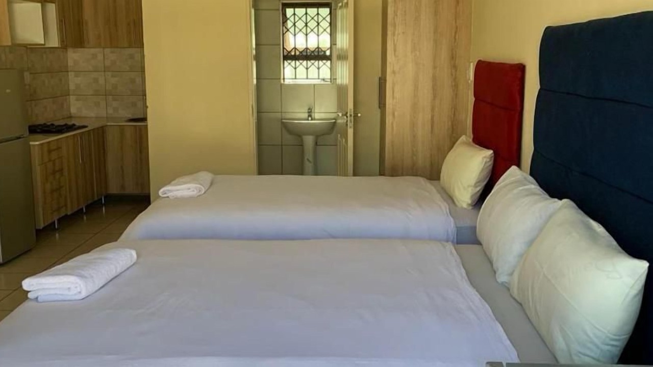 Photo of Bedroom in Emalahleni