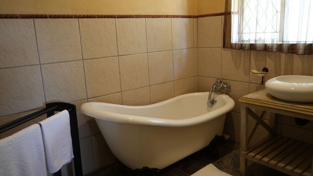 Photo of Bathroom in Flora Park