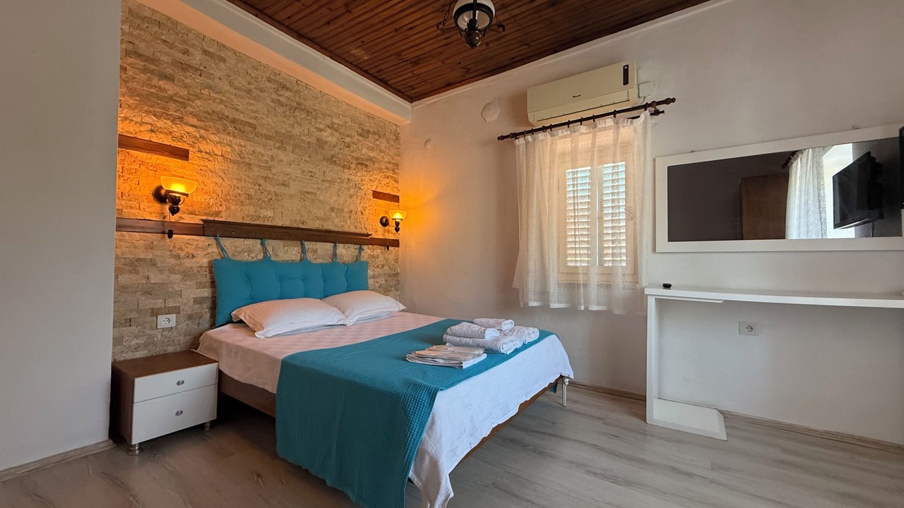 Photo of Bedroom in Behram
