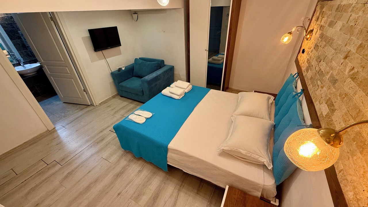 Photo of Bedroom in Behram