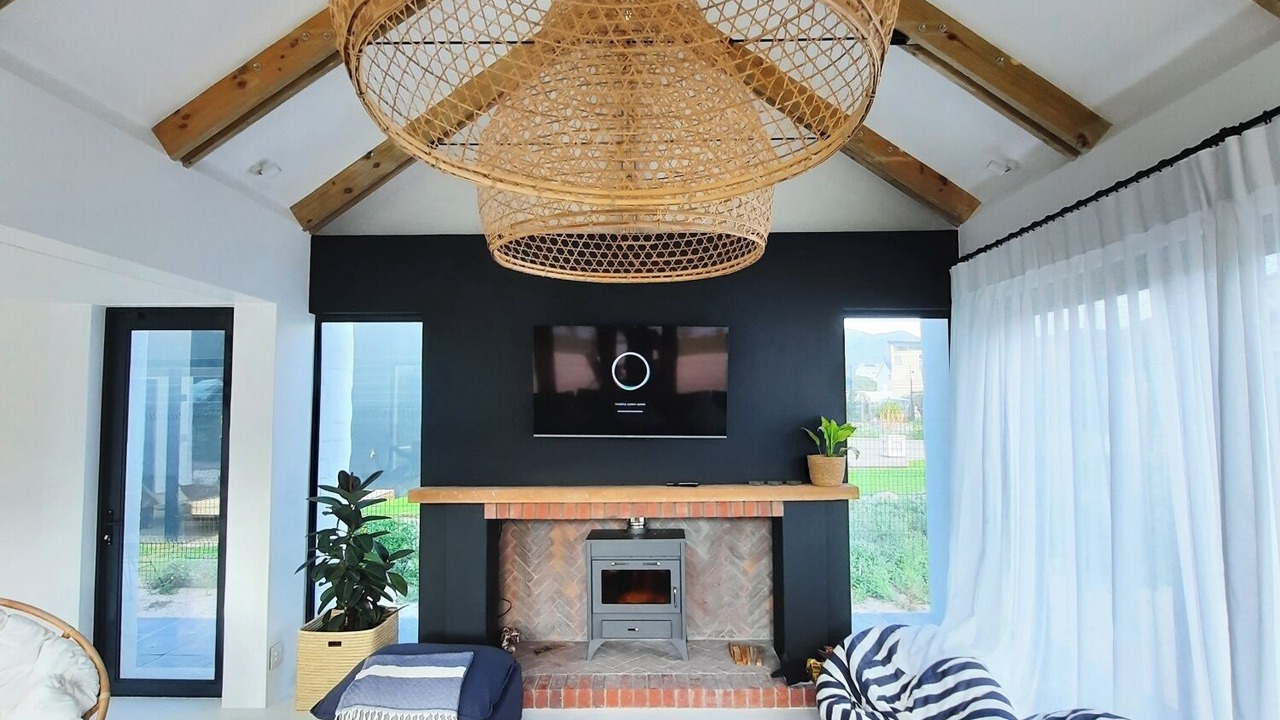 Photo of Livingroom in Pringle Bay