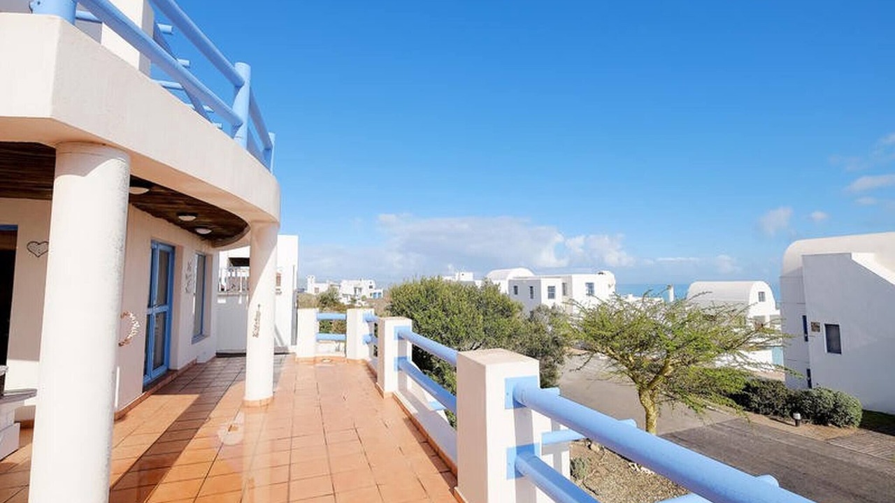 Photo of Patio Balcony in Paradise Beach