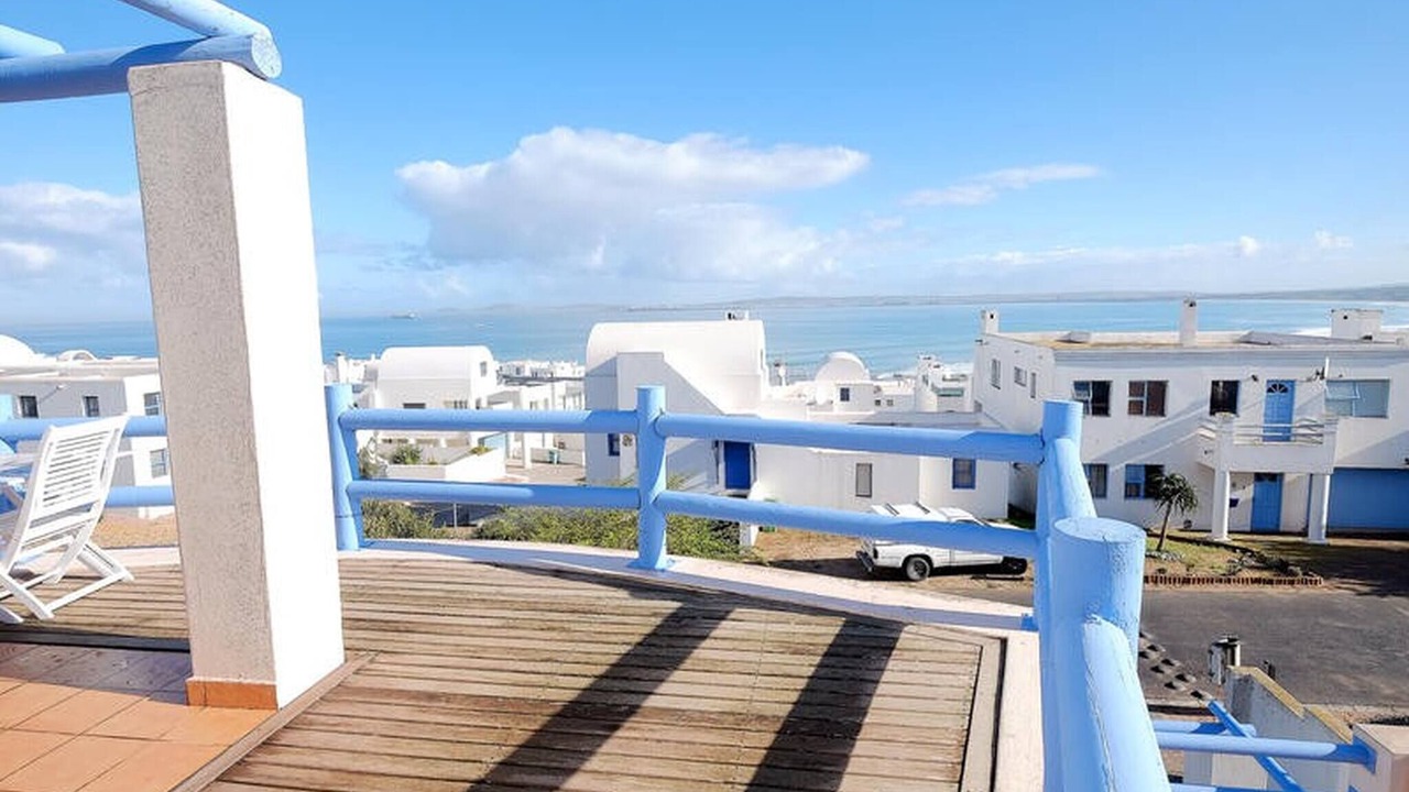Photo of Patio Balcony in Paradise Beach