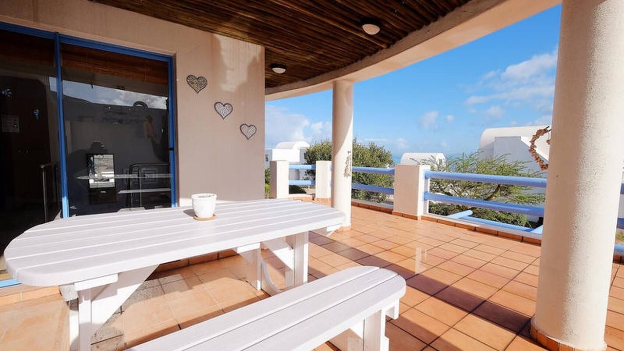 Photo of Patio Balcony in Paradise Beach