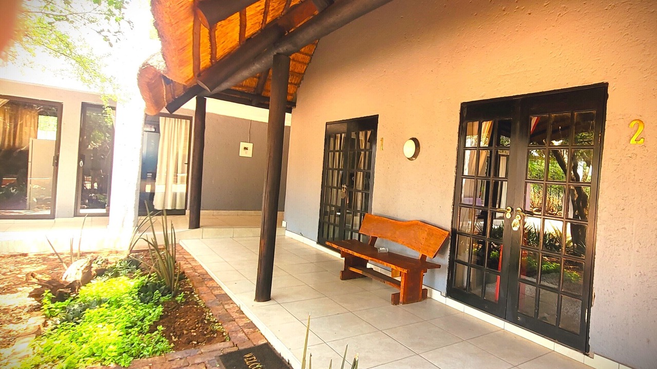 Photo of Outdoor in Vivo
