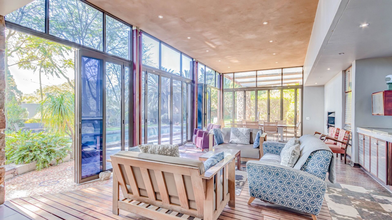 Photo of Livingroom in Northcliff