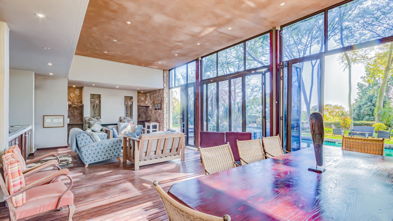 Photo of Livingroom in Northcliff
