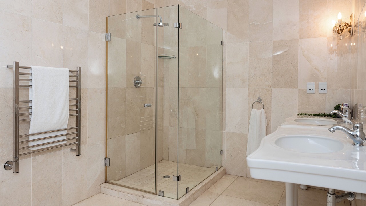 Photo of Bathroom in Windermere