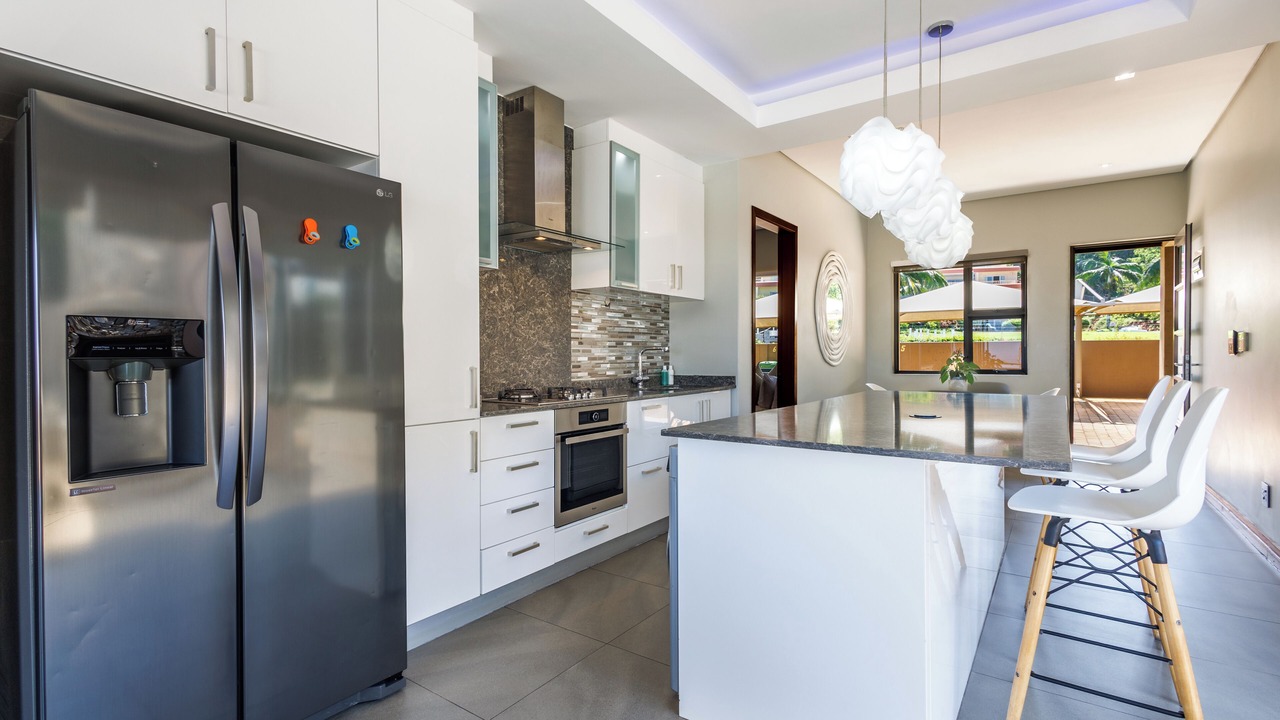 Photo of Kitchen in Shaka's Rock
