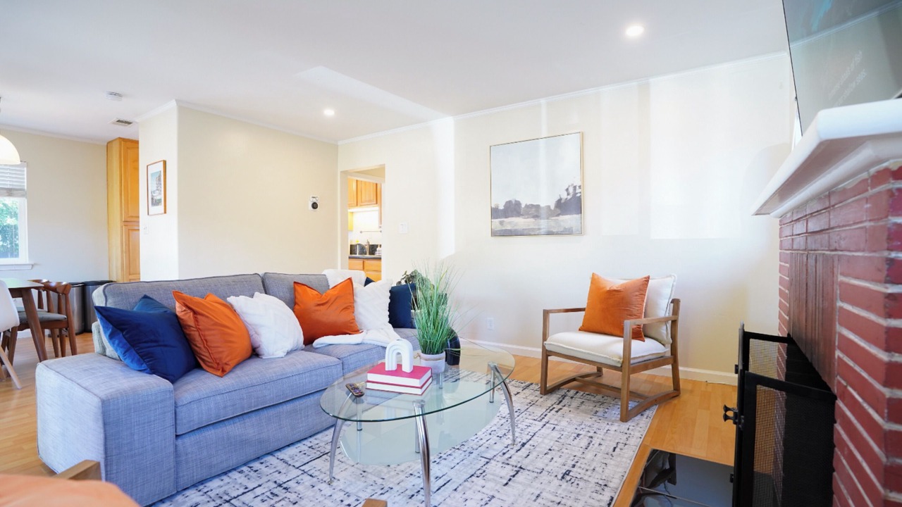 Photo of Livingroom in Barron Park