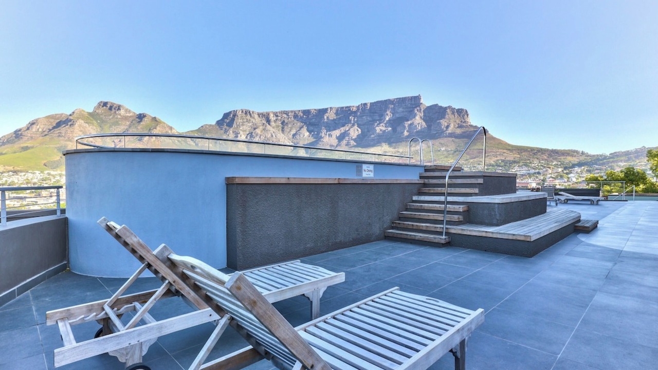 Photo of Patio Balcony in Flora Park