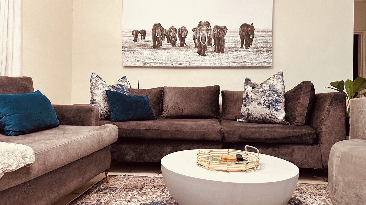 Photo of Livingroom in Ekurhuleni