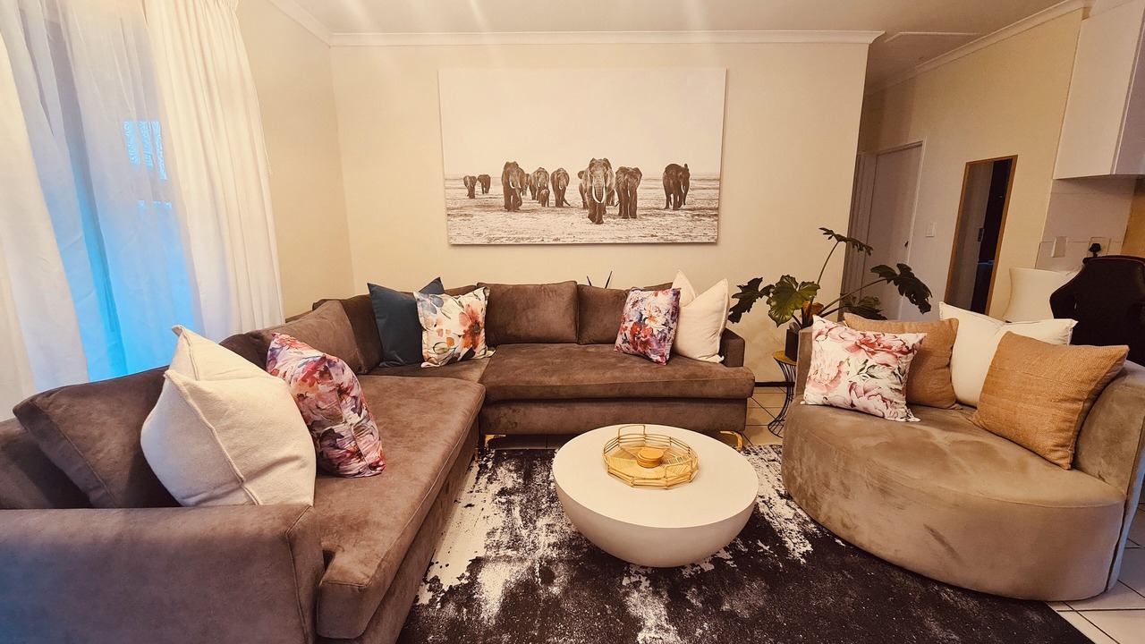 Photo of Livingroom in Ekurhuleni