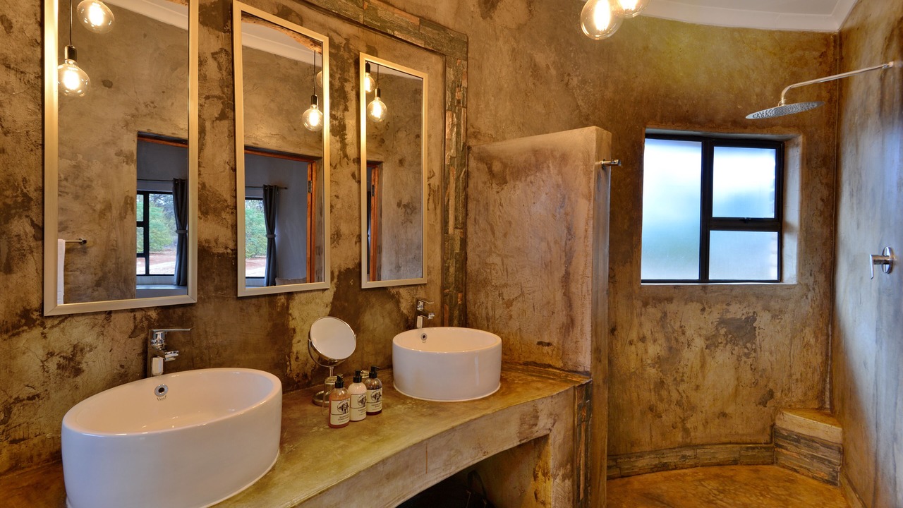 Photo of Bathroom in Joe Morolong