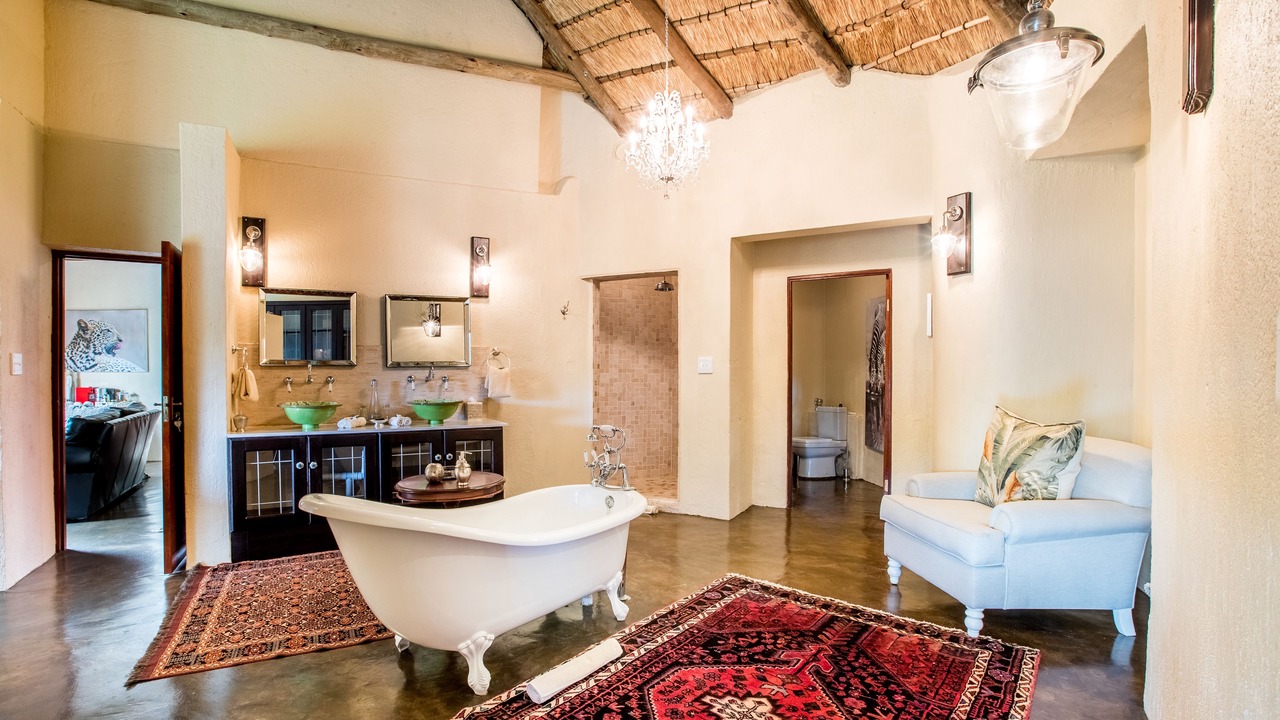 Photo of Bathroom in Thorny Bush Game Reserve