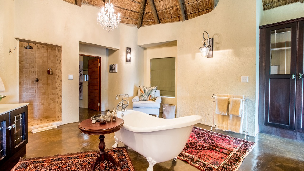 Photo of Bathroom in Thorny Bush Game Reserve