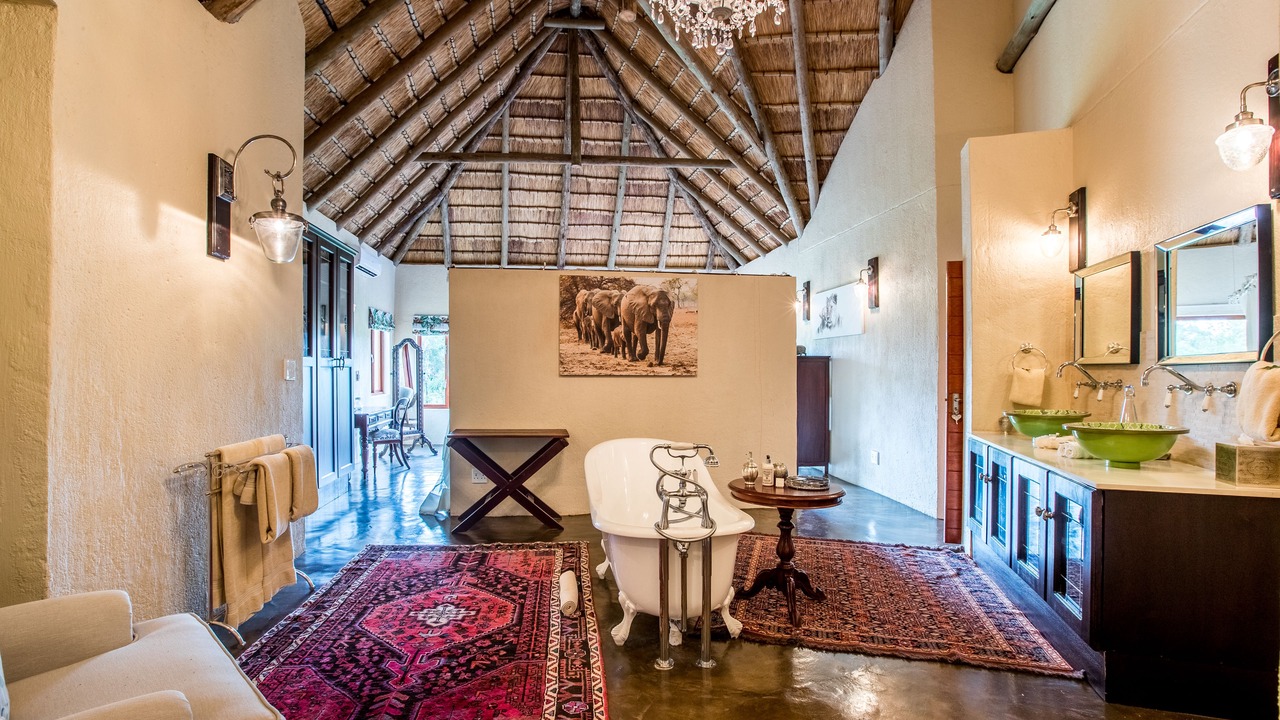 Photo of Bathroom in Thorny Bush Game Reserve
