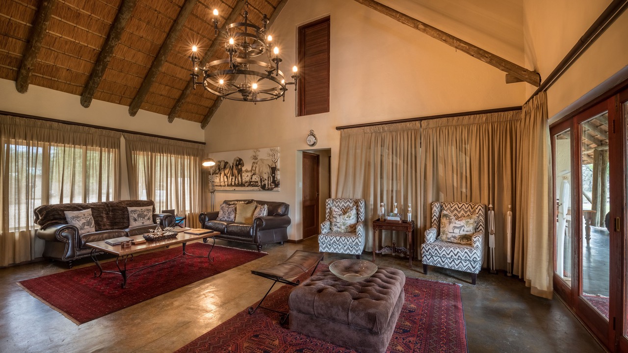 Photo of Livingroom in Thorny Bush Game Reserve
