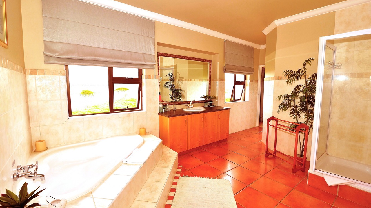 Photo of Bathroom in Flamingo Vlei