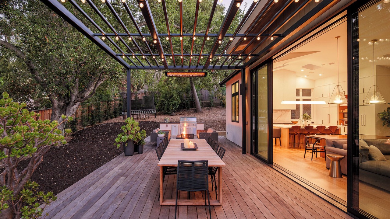 Photo of Outdoor in Sharon Heights