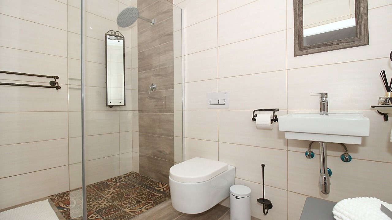 Photo of Bathroom in Heldervue
