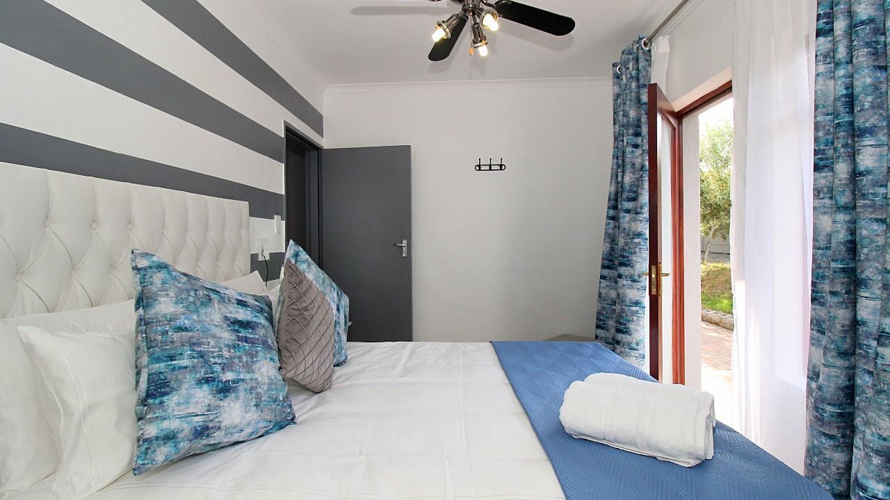 Photo of Bedroom in Heldervue
