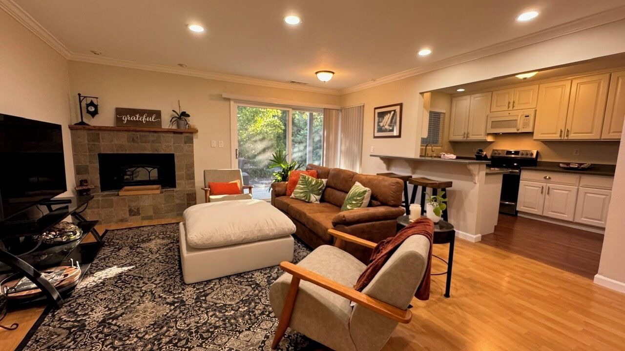 Photo of Livingroom in Pleasant Hill