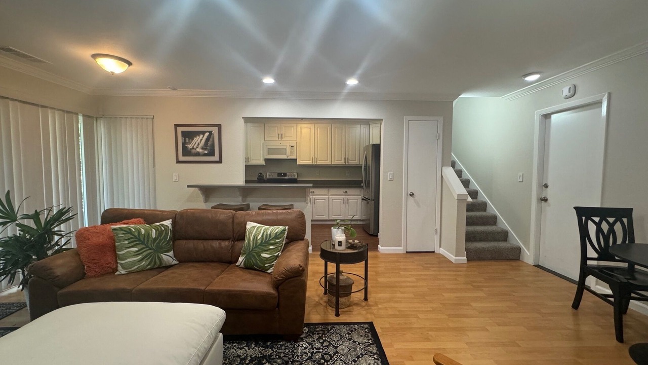 Photo of Livingroom in Pleasant Hill