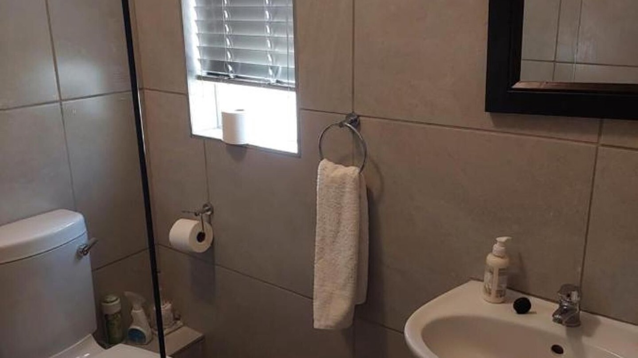 Photo of Bathroom in Beaufort West