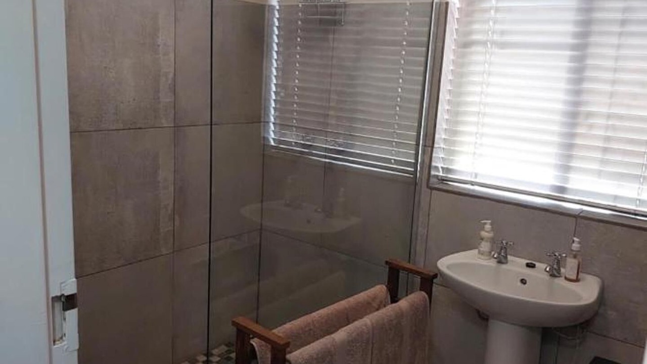 Photo of Bathroom in Beaufort West