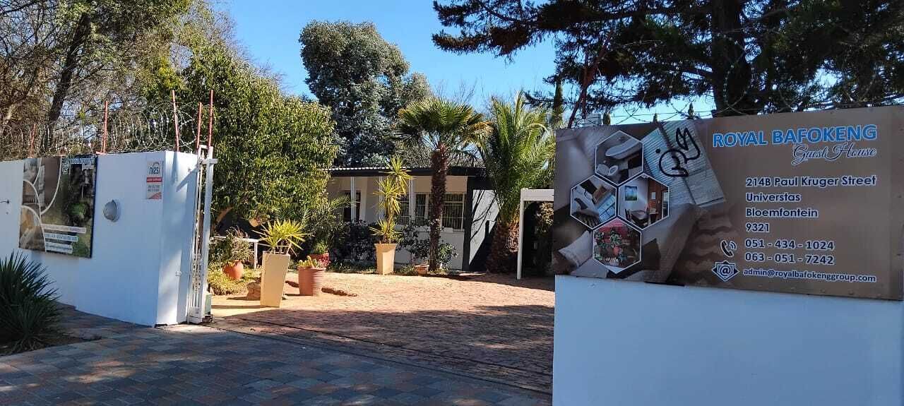Photo of Outdoor in Universitas