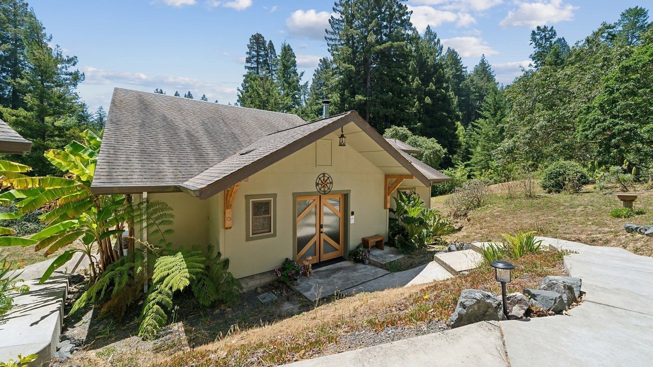 Photo of Outdoor in Freestone
