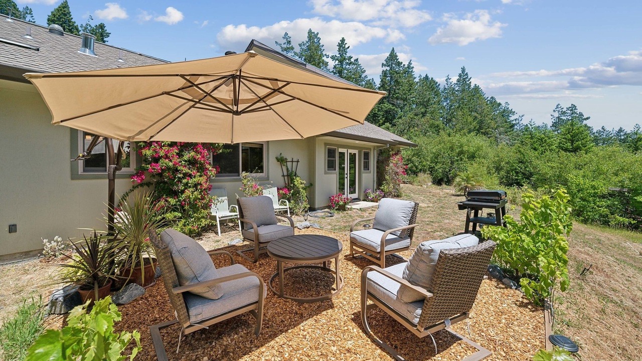 Photo of Outdoor in Freestone