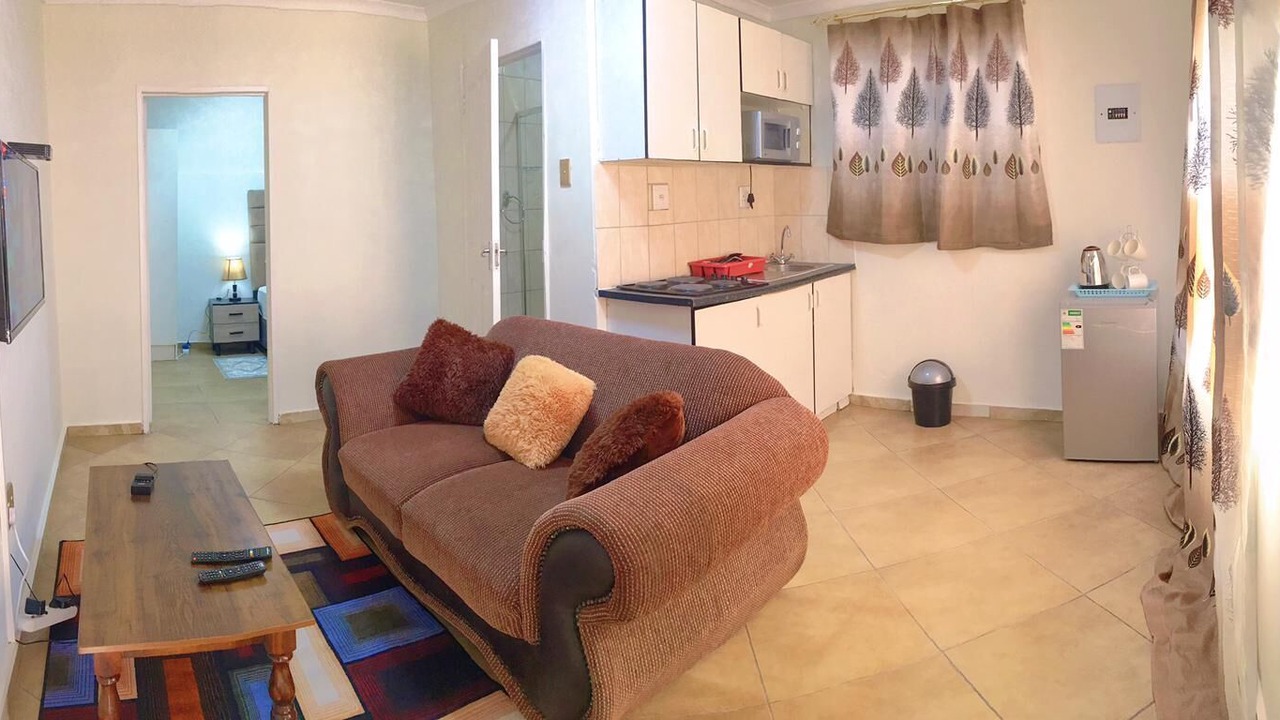 Photo of Livingroom in Greater Johannesburg Metropolitan Area