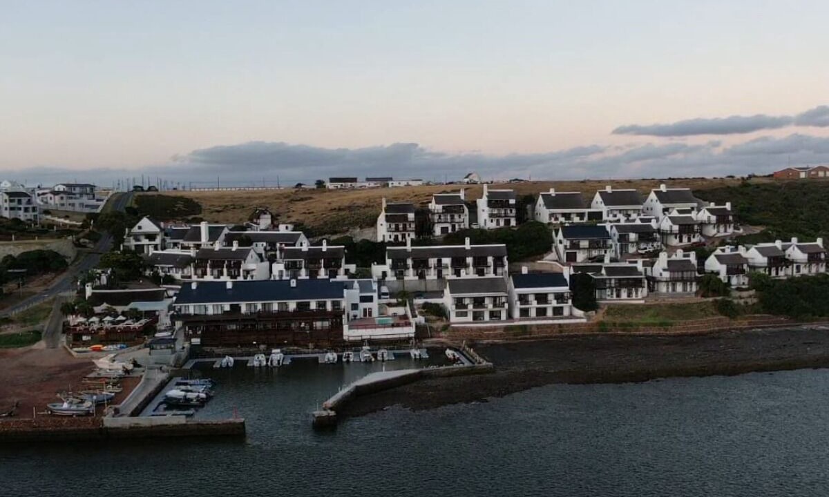 Photo of Others in Port Beaufort