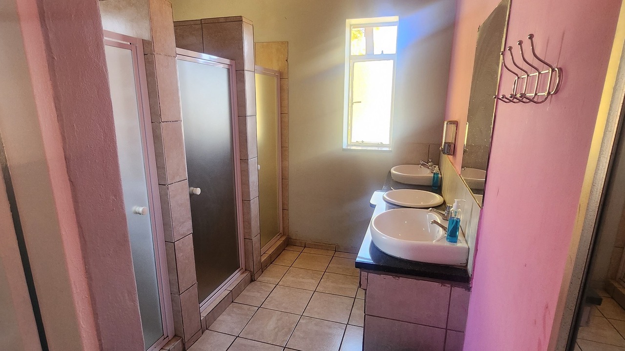 Photo of Bathroom in Sunnyside