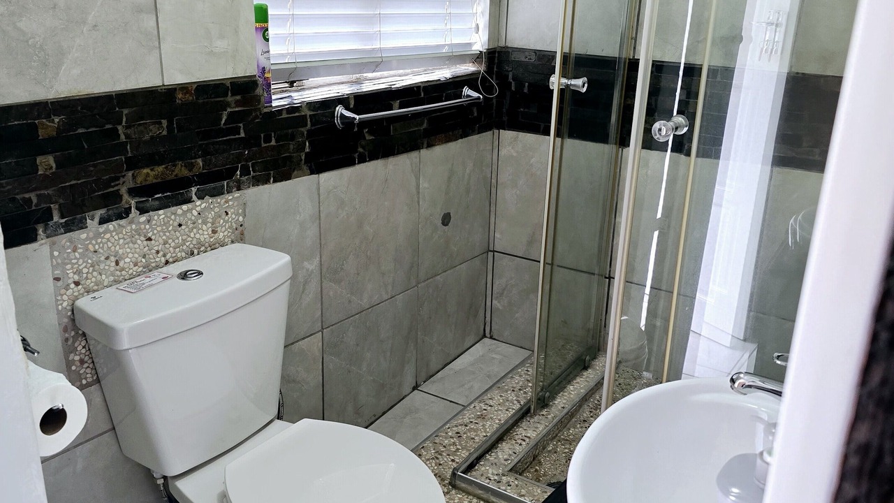Photo of Bathroom in Greater Johannesburg Metropolitan Area