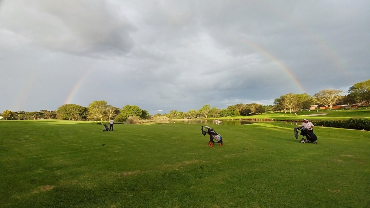 Photo of Others in Parys