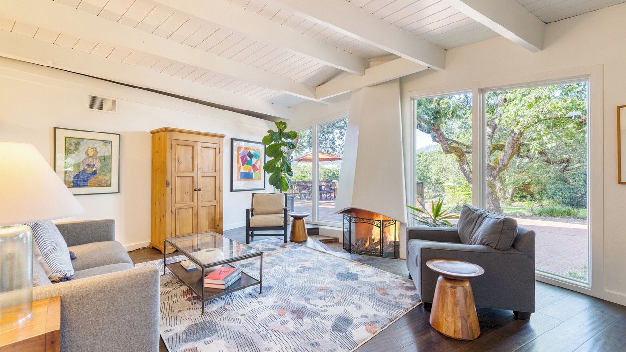 Photo of Livingroom in Santa Rosa